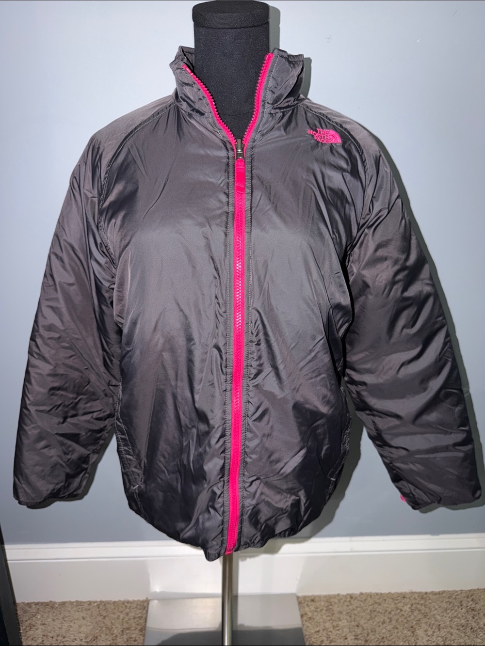 Girls Size XL The North Face Gray Insulated Jacket with Pink Trim